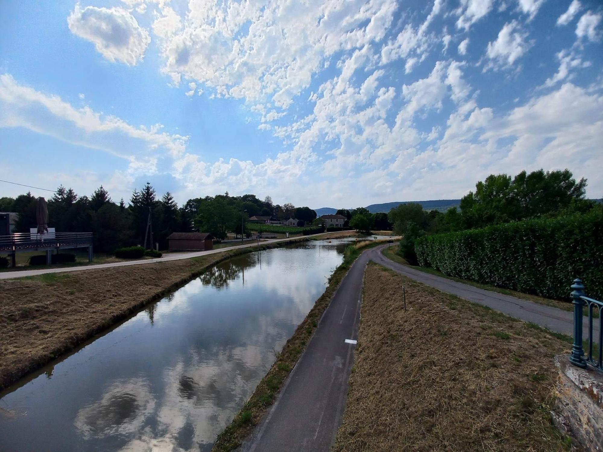 Aupres Du Lavoir Remigny Esterno foto